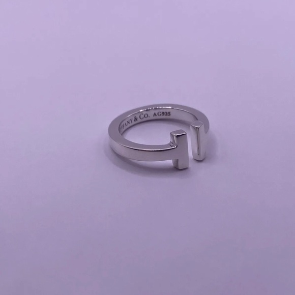 Tiffany & Co 925 Sterling Silver signature T-Ring - Picture 4 of 5